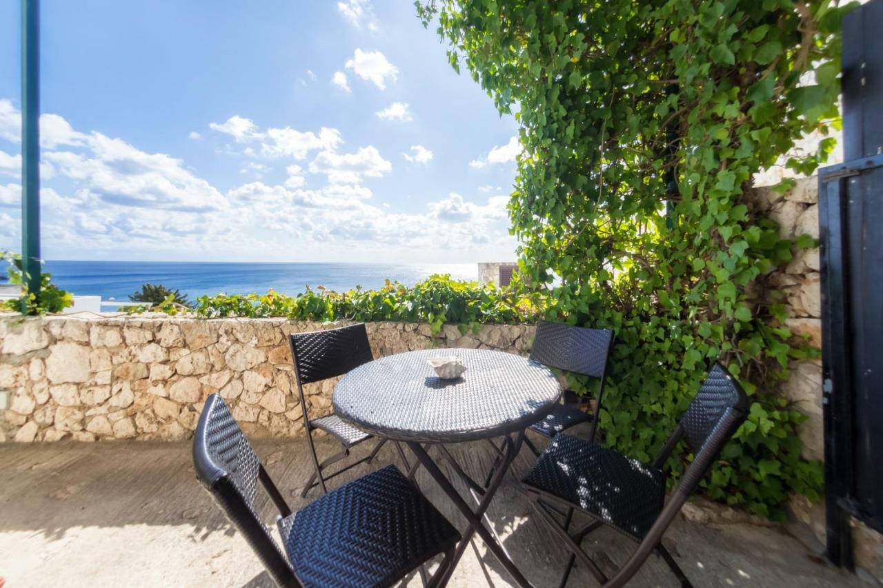 Residenza La Cicala Appartement Castro  Buitenkant foto