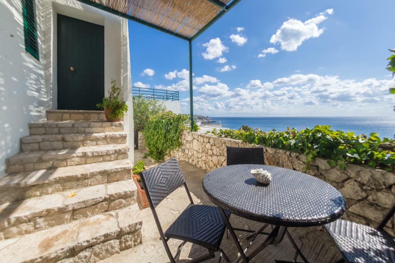 Residenza La Cicala Appartement Castro  Buitenkant foto